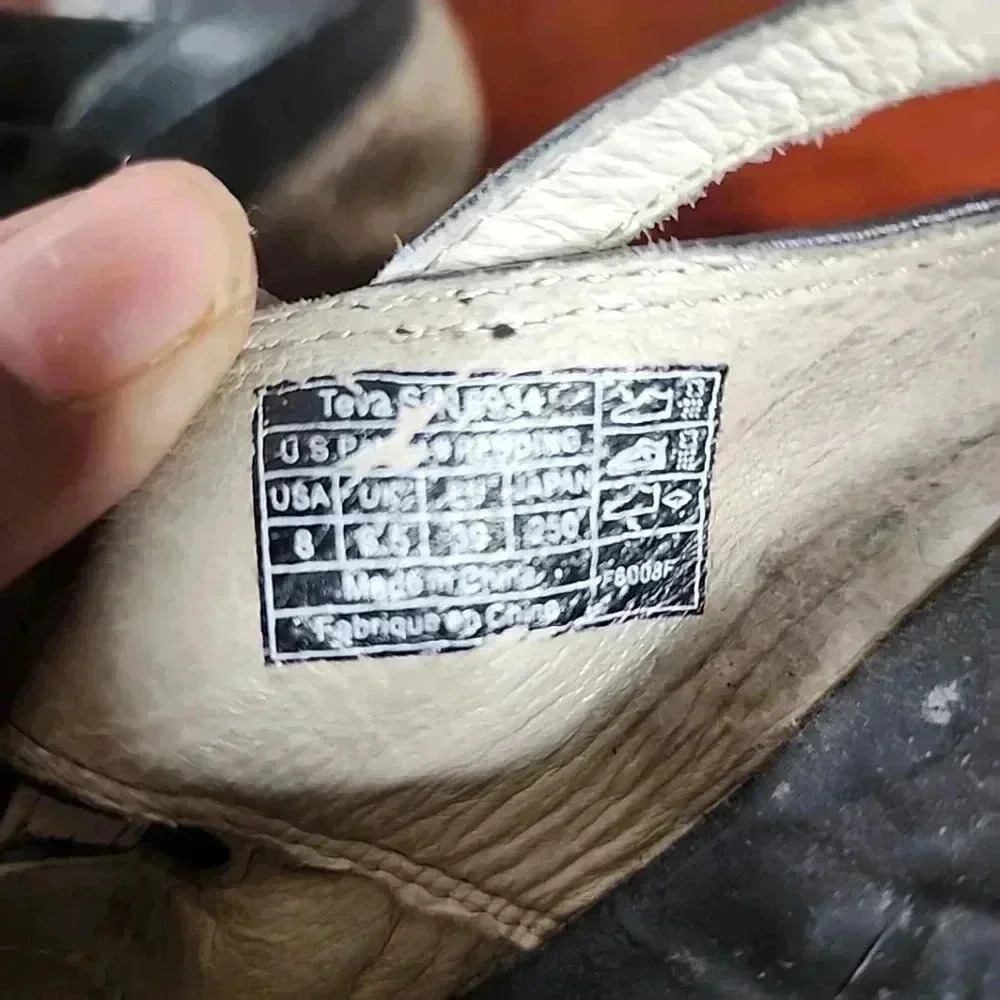 Teva Women's Leather Clogs.  Size 8 - Picture 6 of 9